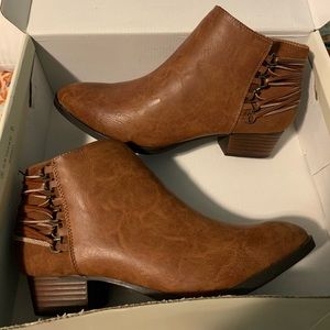 Cato booties
